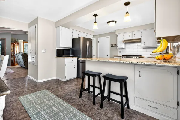 $352,000 | 3008 East Bona Avenue, Appleton, WI 54915