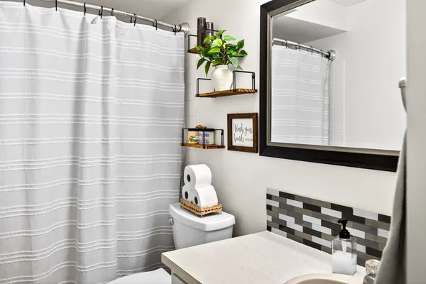 $352,000 | 3008 East Bona Avenue, Appleton, WI 54915