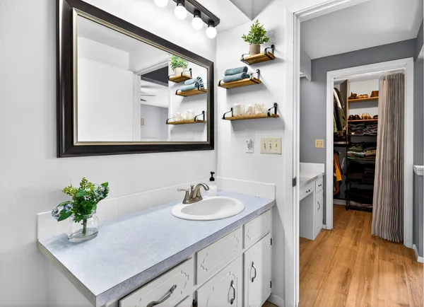 $352,000 | 3008 East Bona Avenue, Appleton, WI 54915