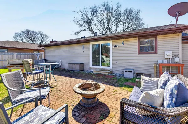 $352,000 | 3008 East Bona Avenue, Appleton, WI 54915