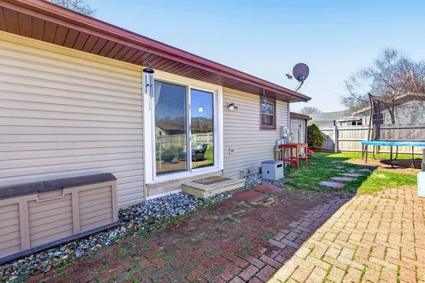 $352,000 | 3008 East Bona Avenue, Appleton, WI 54915