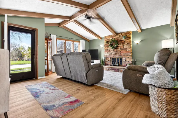 $352,000 | 3008 East Bona Avenue, Appleton, WI 54915