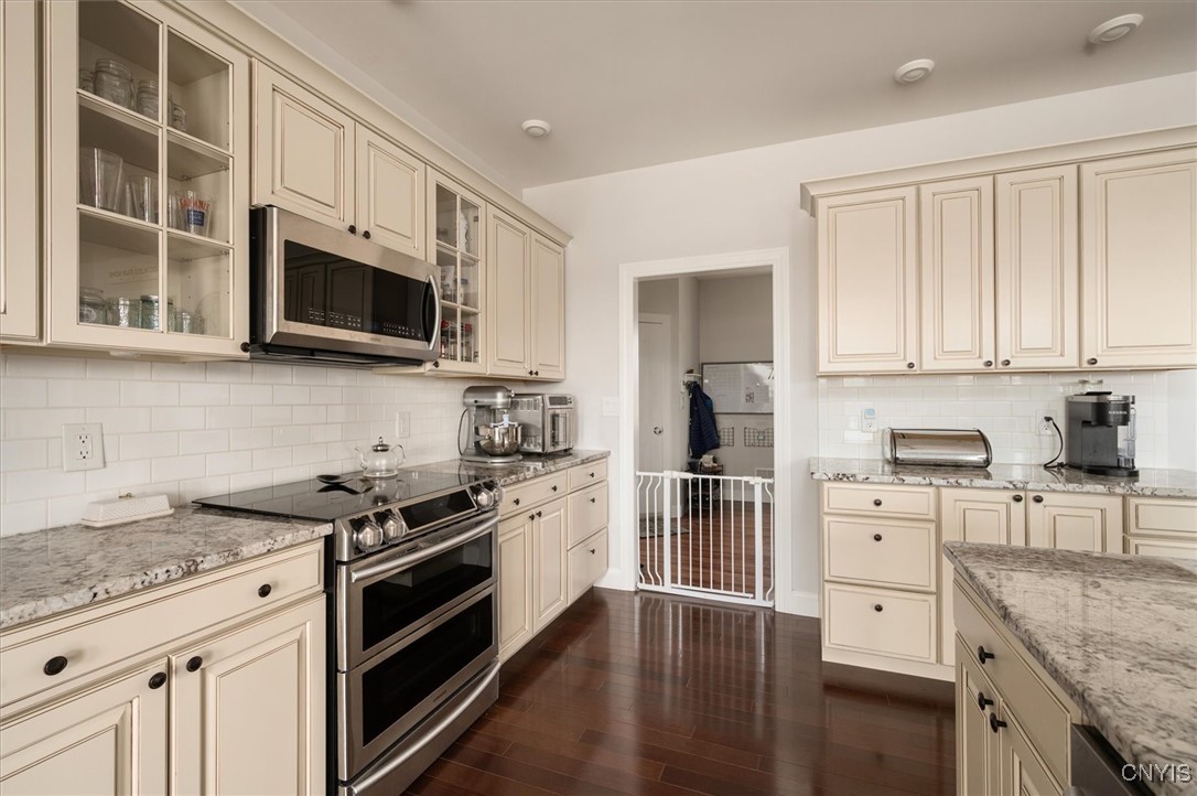 10080 Mallory Road Sauquoit, NY 13456 - Photo 16 of 48