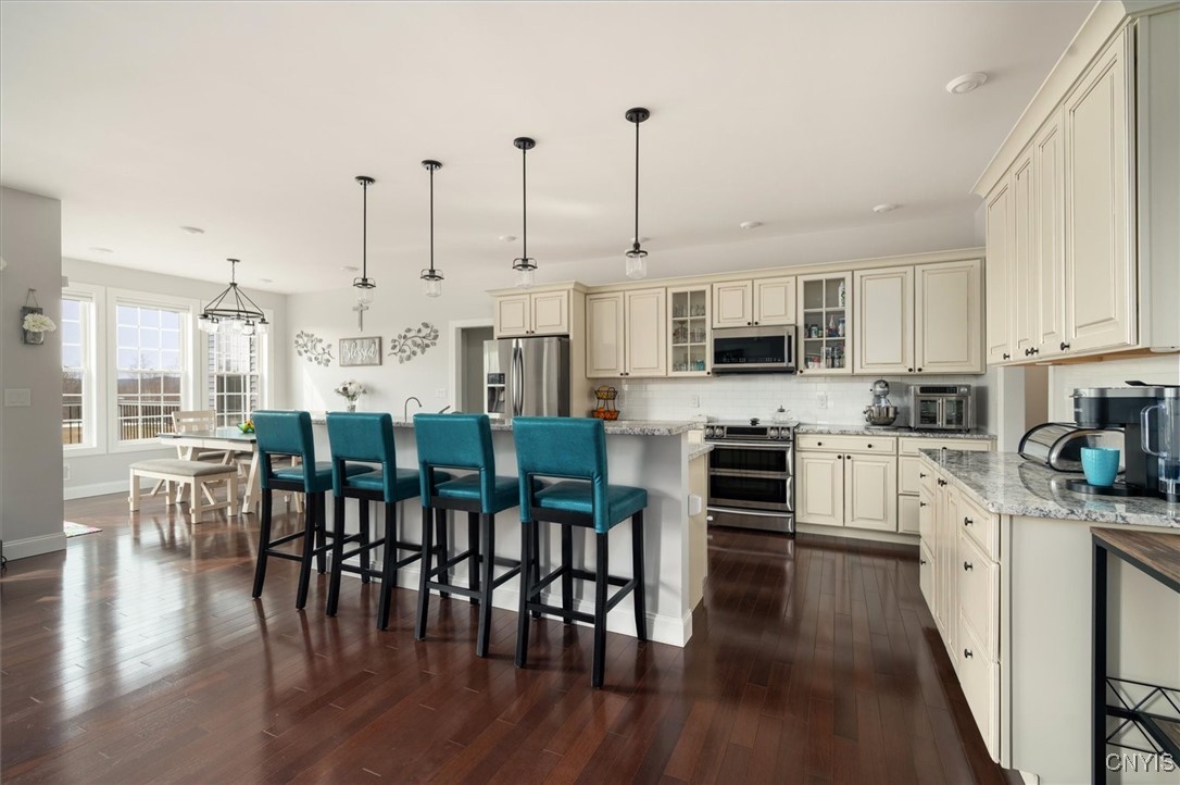 10080 Mallory Road Sauquoit, NY 13456 - Photo 7 of 48