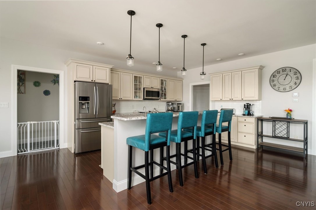 10080 Mallory Road Sauquoit, NY 13456 - Photo 8 of 48