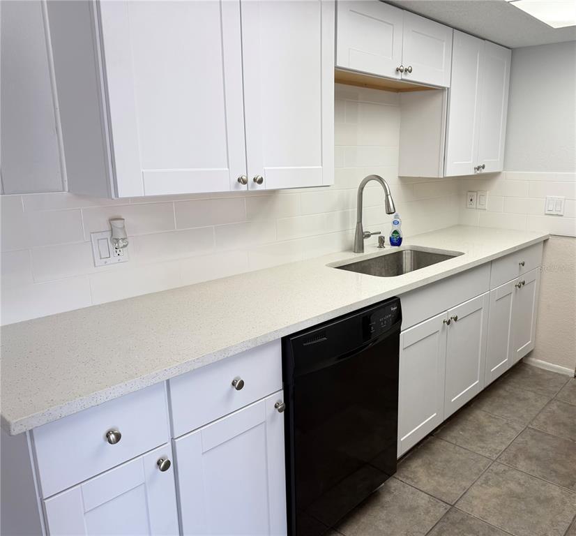 7535 Christina Lane Port Richey, FL 34668 - Photo 2 of 5