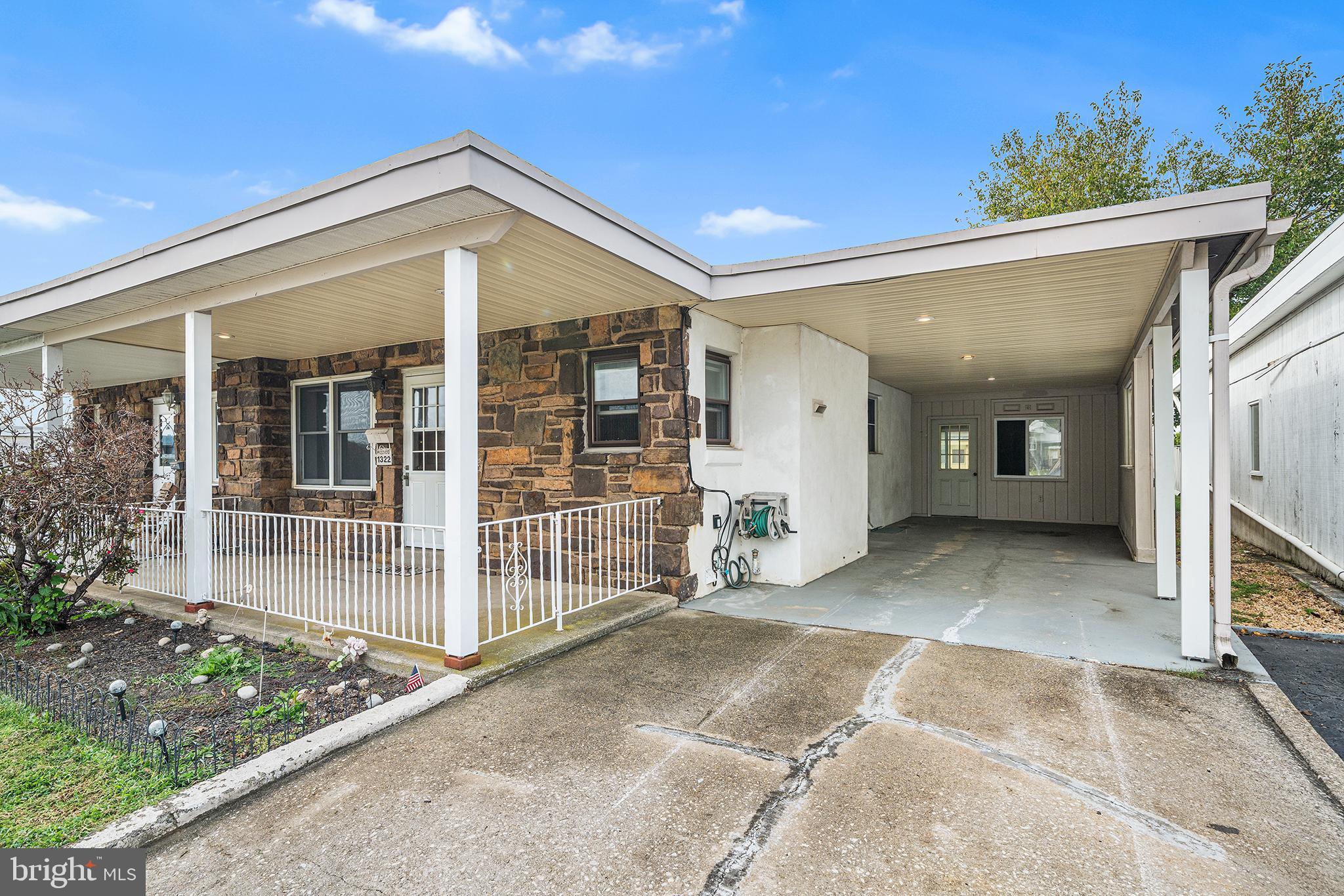 1322 Midland Road Conshohocken, PA 19428 - Photo 3 of 30