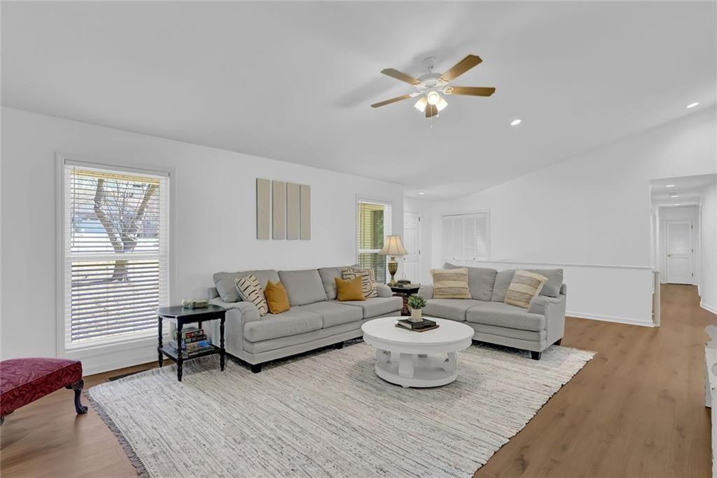 889 Fawn Way Marietta, GA 30068 - Photo 7 of 32