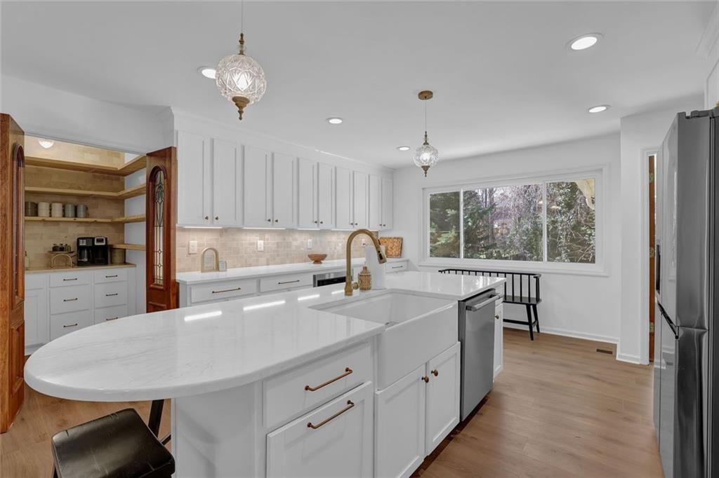 889 Fawn Way Marietta, GA 30068 - Photo 10 of 32