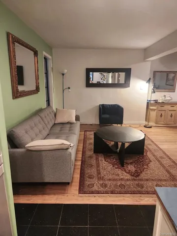 $329,000 | 139-15 83rd Avenue, Unit 330 | Briarwood