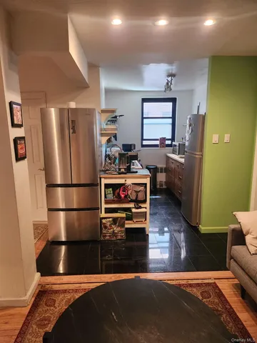 $329,000 | 139-15 83rd Avenue, Unit 330 | Briarwood