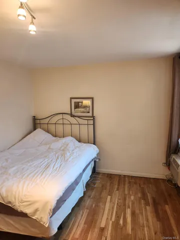 $329,000 | 139-15 83rd Avenue, Unit 330 | Briarwood