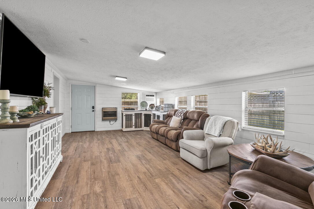 303 Cox Ferry Road Flora, MS 39071 - Photo 8 of 28 E1B4216A-3CDA-4CE3-B9AB-3EEFA37A4DF4_1_1