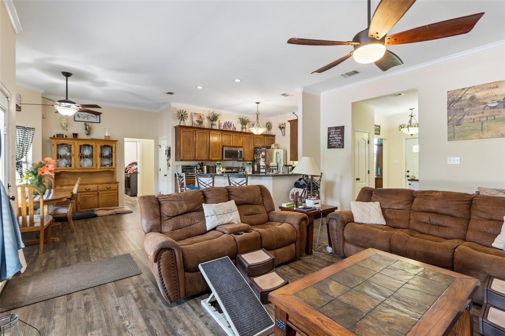 107 Blue Ribbon Trail Weatherford, TX 76087 - Photo 9 of 27