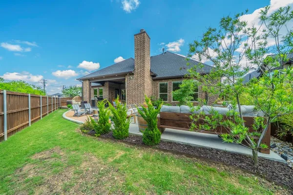 $569,000 | 1208 Yosemite Way, Burleson, TX 76028