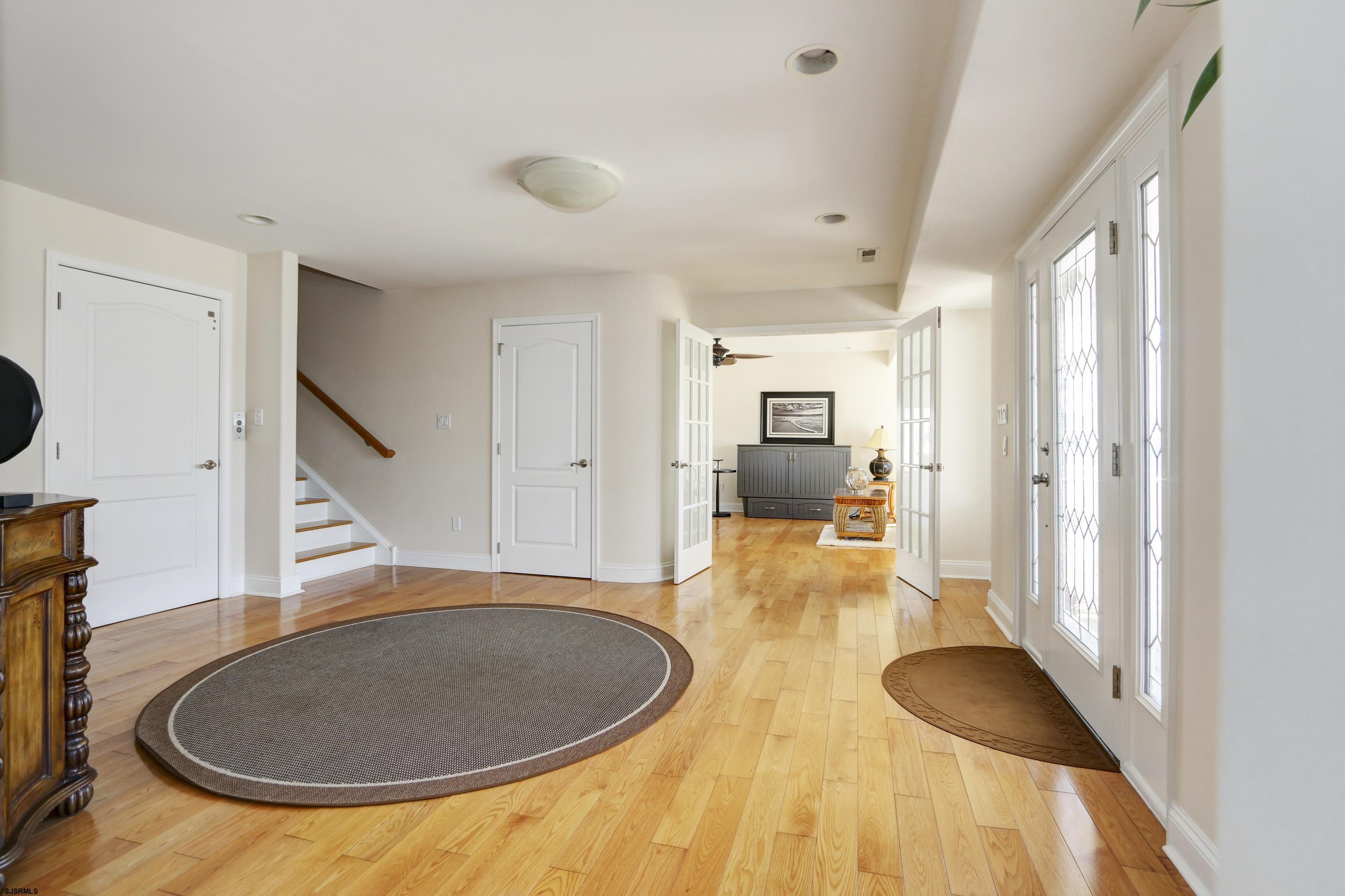 5219 Seaspray Road Brigantine, NJ 08203 - Photo 11 of 39 a view of a livingroom with furniture and entryway