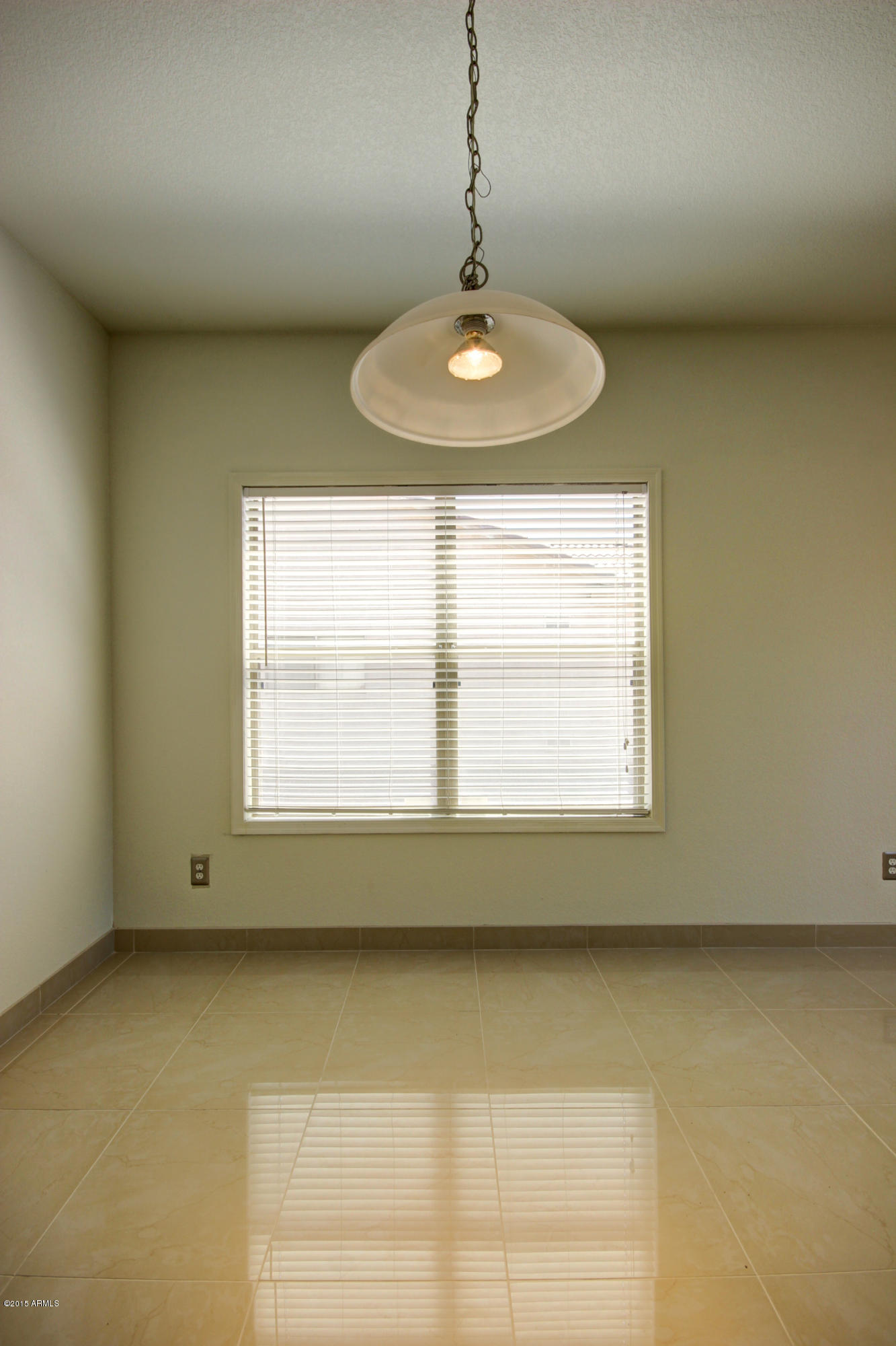 1014 East Pedro Road Phoenix, AZ 85042 - Photo 12 of 39 Living Room (5)