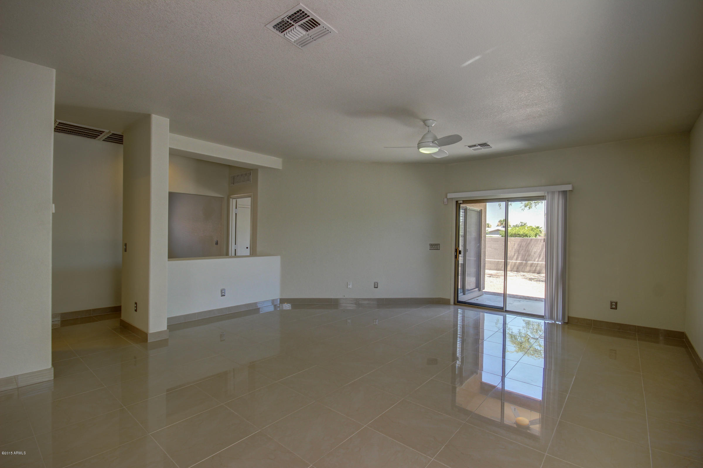1014 East Pedro Road Phoenix, AZ 85042 - Photo 16 of 39 Family Room (3)