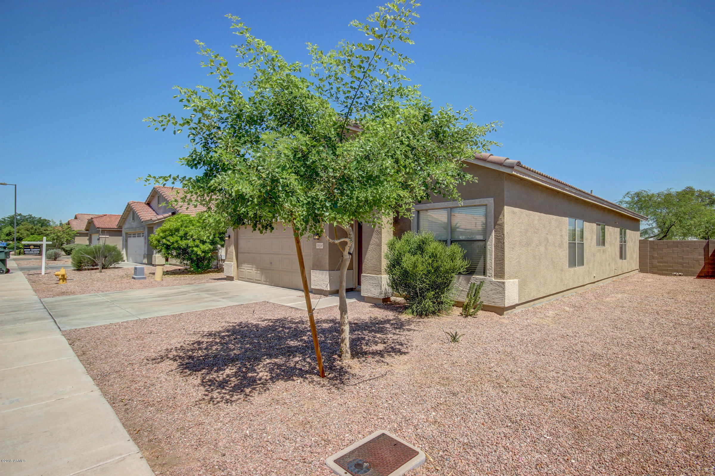 1014 East Pedro Road Phoenix, AZ 85042 - Photo 4 of 39 Front (3)