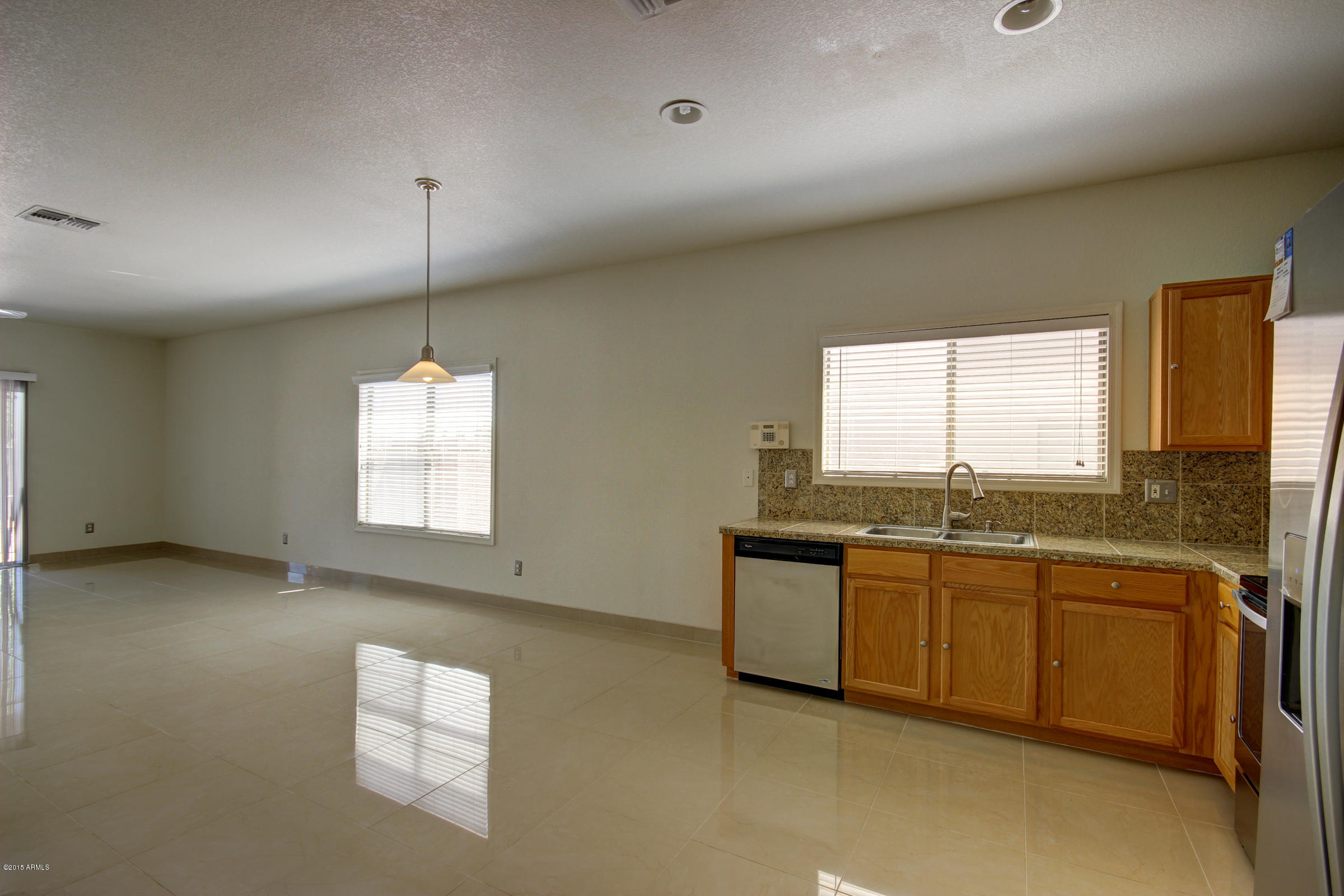 1014 East Pedro Road Phoenix, AZ 85042 - Photo 5 of 39 Kitchen (1)