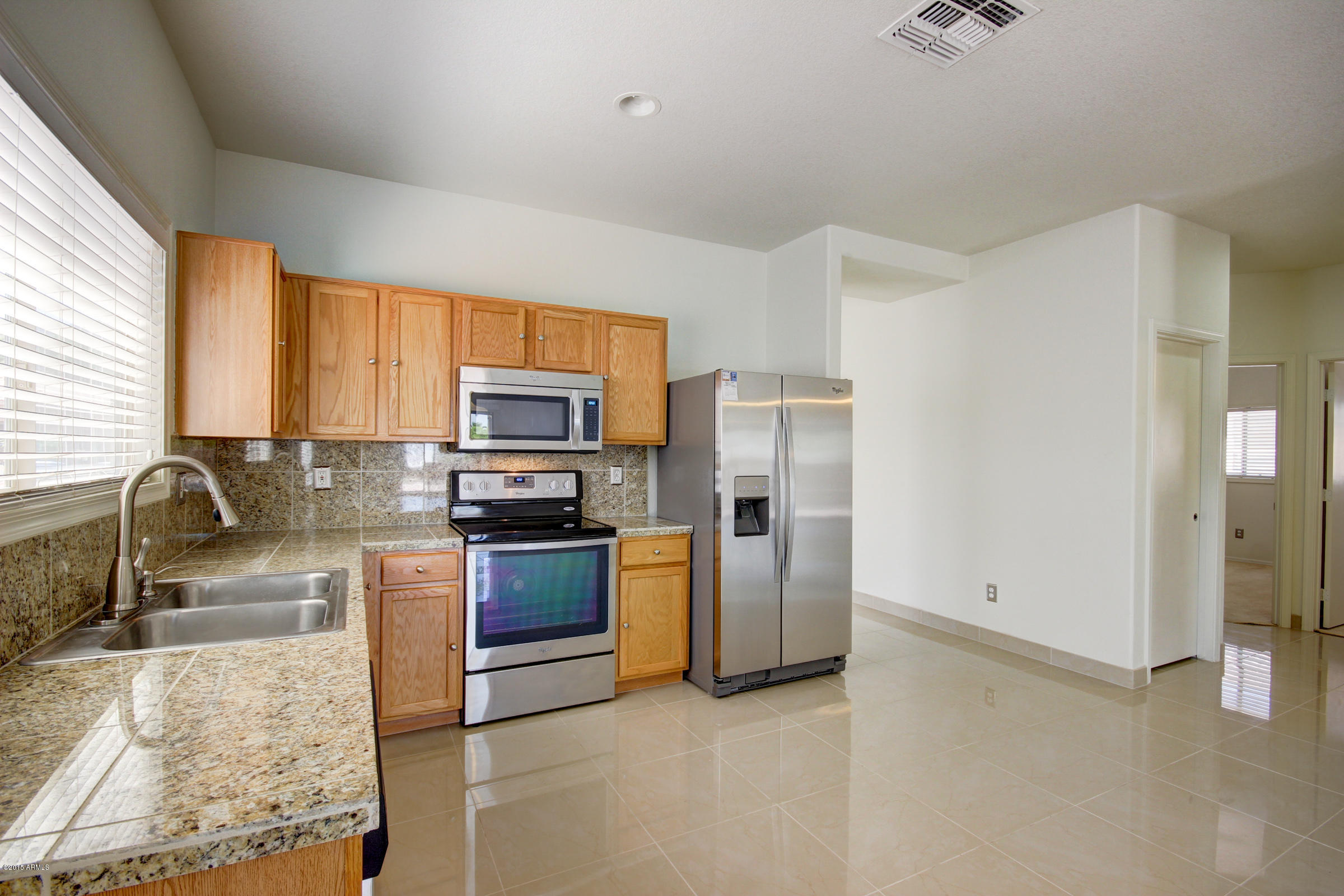 1014 East Pedro Road Phoenix, AZ 85042 - Photo 7 of 39 Kitchen (3)