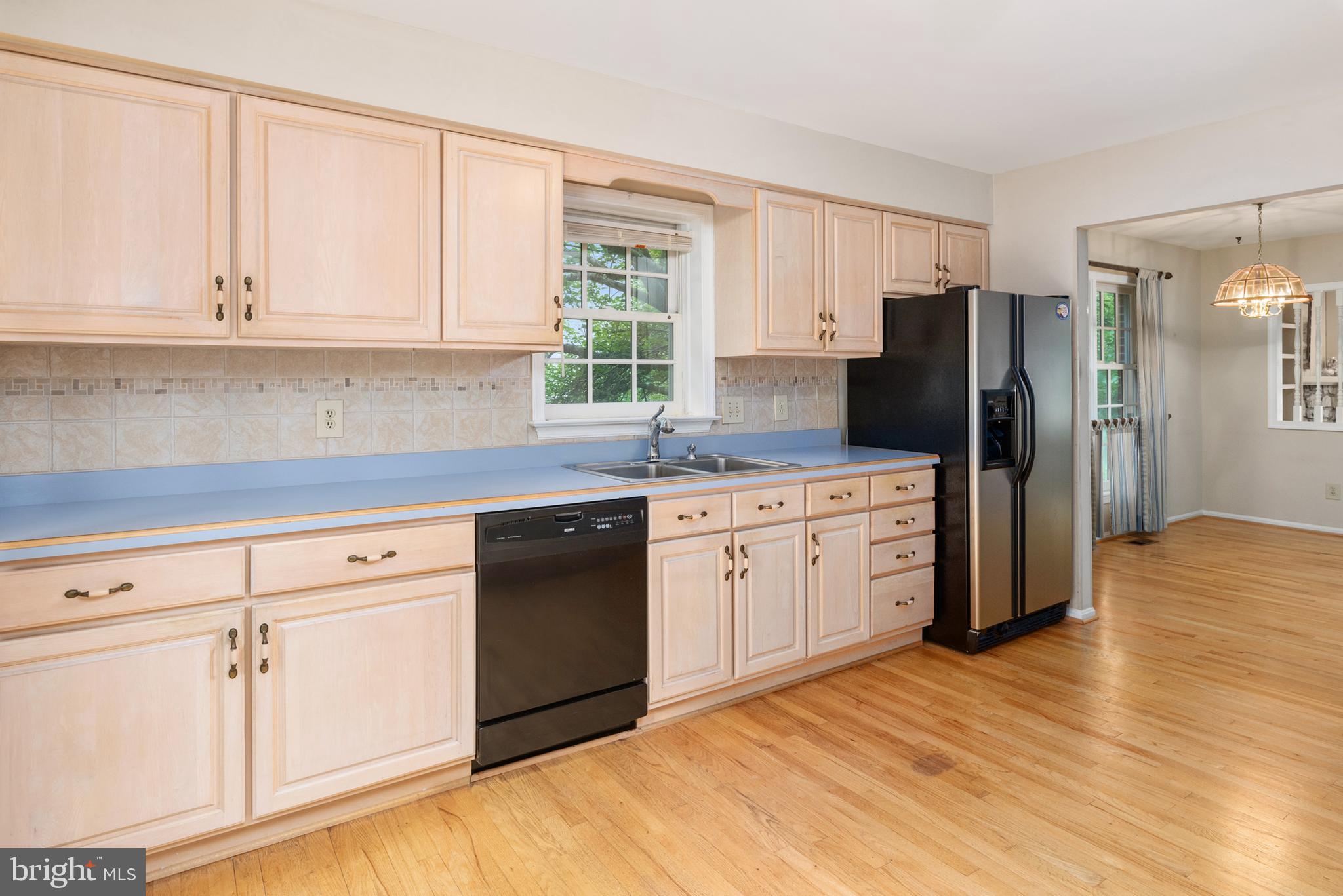 15113 Winstead Lane Silver Spring, MD 20905 - Photo 14 of 37 Kitchen
