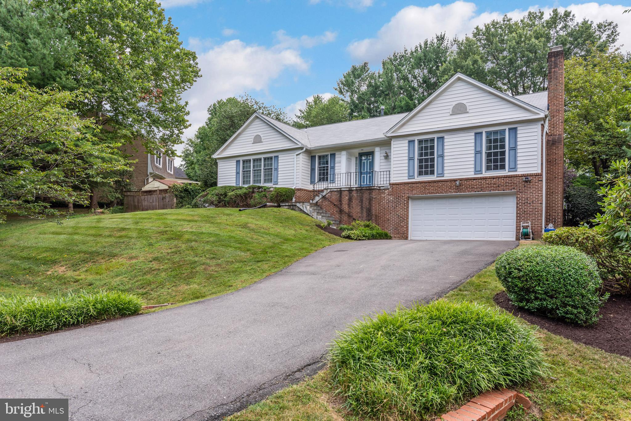 15113 Winstead Lane Silver Spring, MD 20905 - Photo 3 of 37 Front view