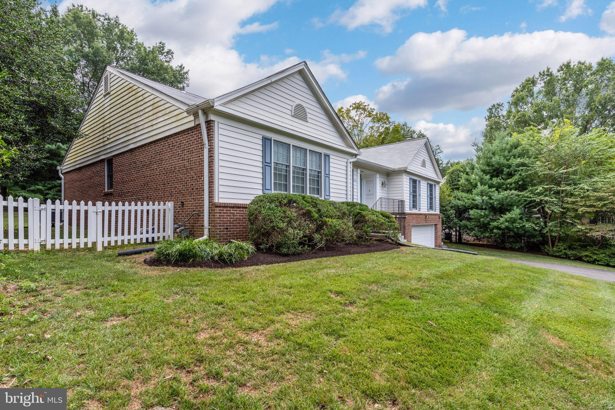 15113 Winstead Lane Silver Spring, MD 20905 - Photo 4 of 37 Front side view