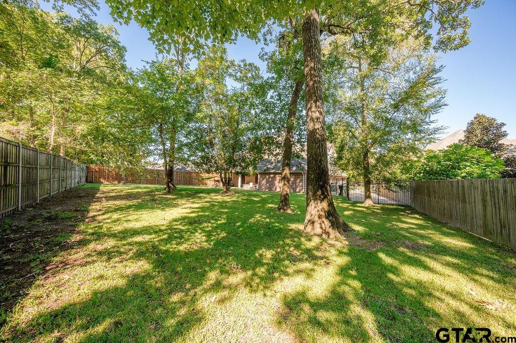 8553 Castleton Way Tyler, TX 75703 - Photo 37 of 38 a view of yard