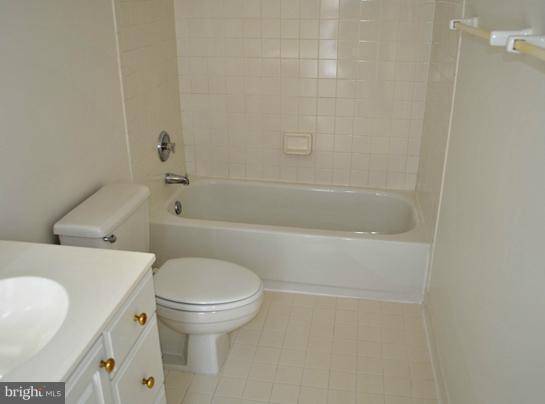 9420 Bluefield Road Springdale, MD 20721 - Photo 6 of 19 Bath (Master)