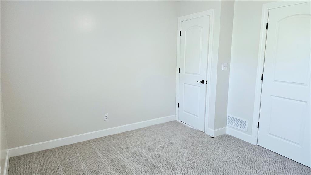 313 South Thompson Street Butler, MO 64730 - Photo 7 of 18