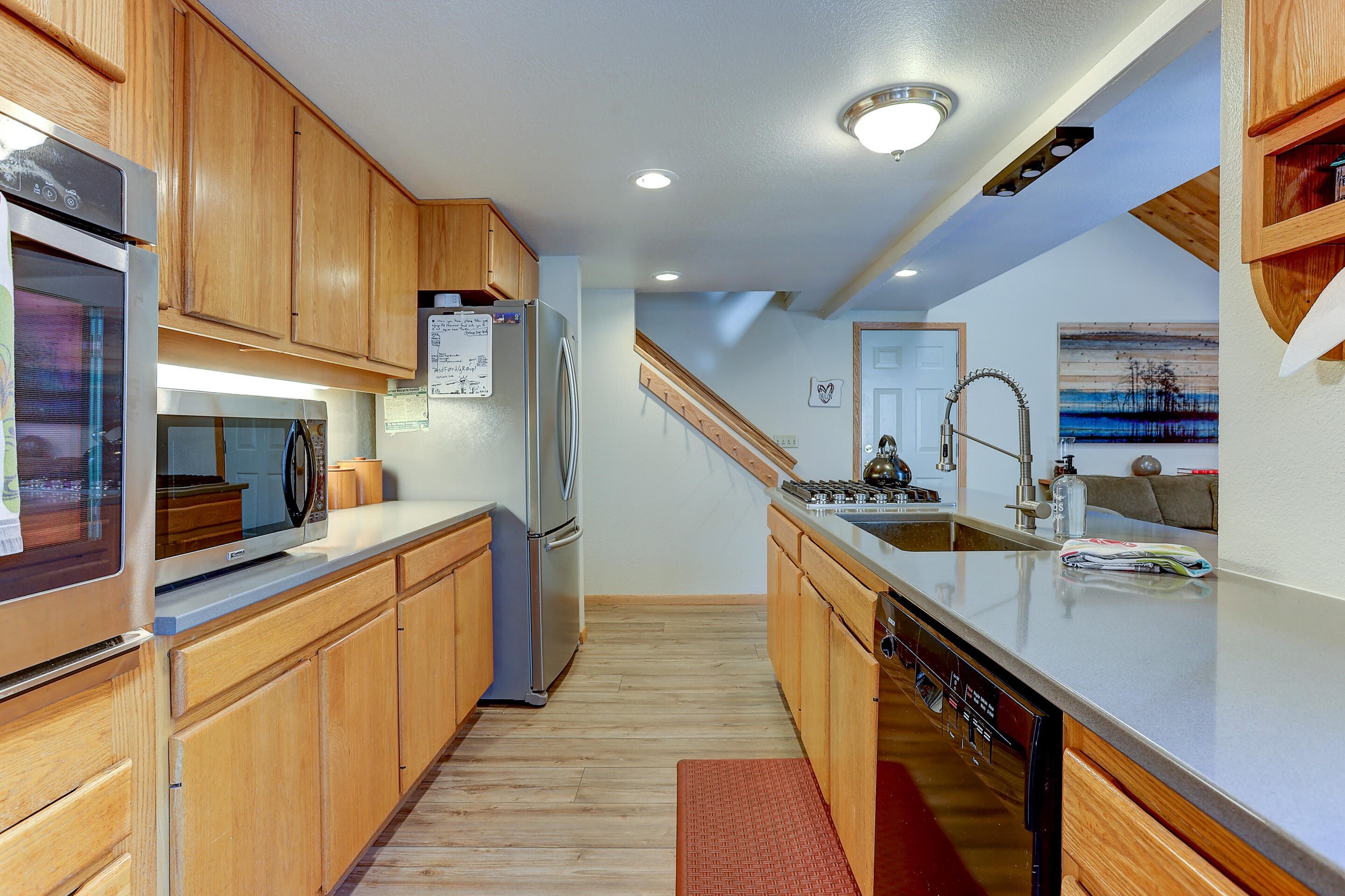 57381 Overlook Road, Unit 8 Sunriver, OR 97707 - Photo 9 of 30 Gallery Image 9