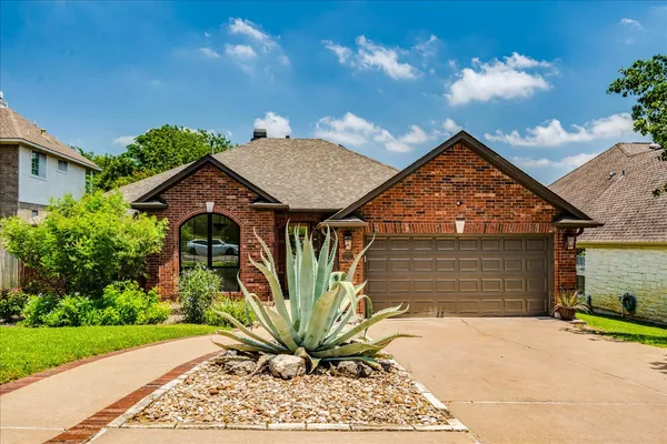 $875,000 | 5840 Back Bay Lane, Austin, TX 78739