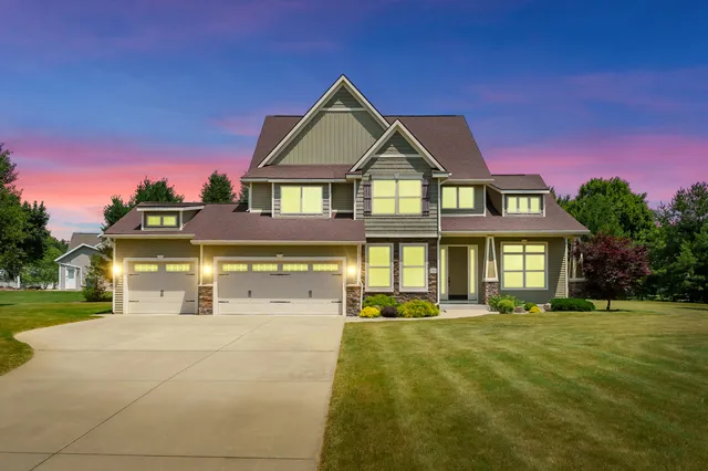 $569,900 | 5464 Cypress Bay Drive, Kalamazoo, MI 49009