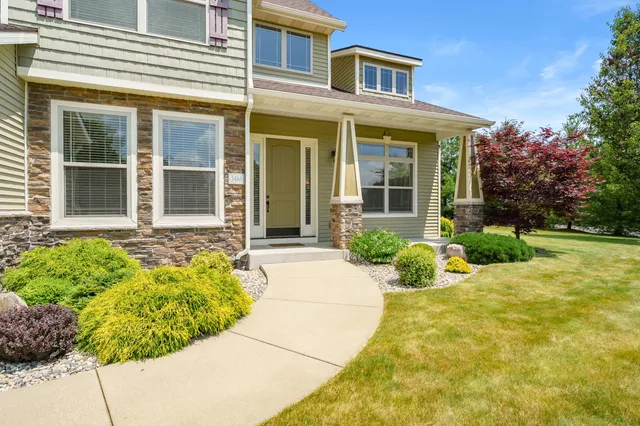 $569,900 | 5464 Cypress Bay Drive, Kalamazoo, MI 49009