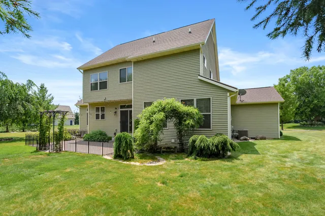 $569,900 | 5464 Cypress Bay Drive, Kalamazoo, MI 49009