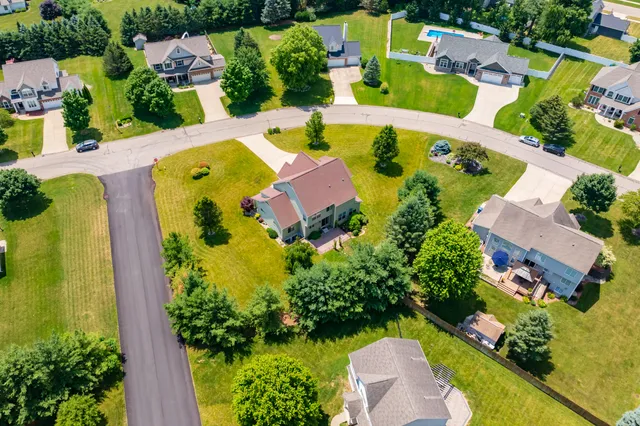 $569,900 | 5464 Cypress Bay Drive, Kalamazoo, MI 49009