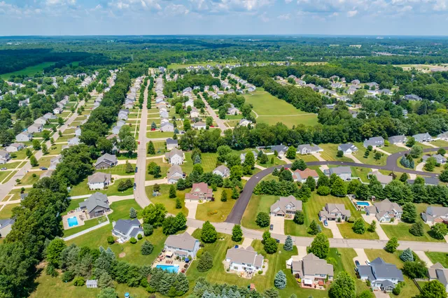 $569,900 | 5464 Cypress Bay Drive, Kalamazoo, MI 49009