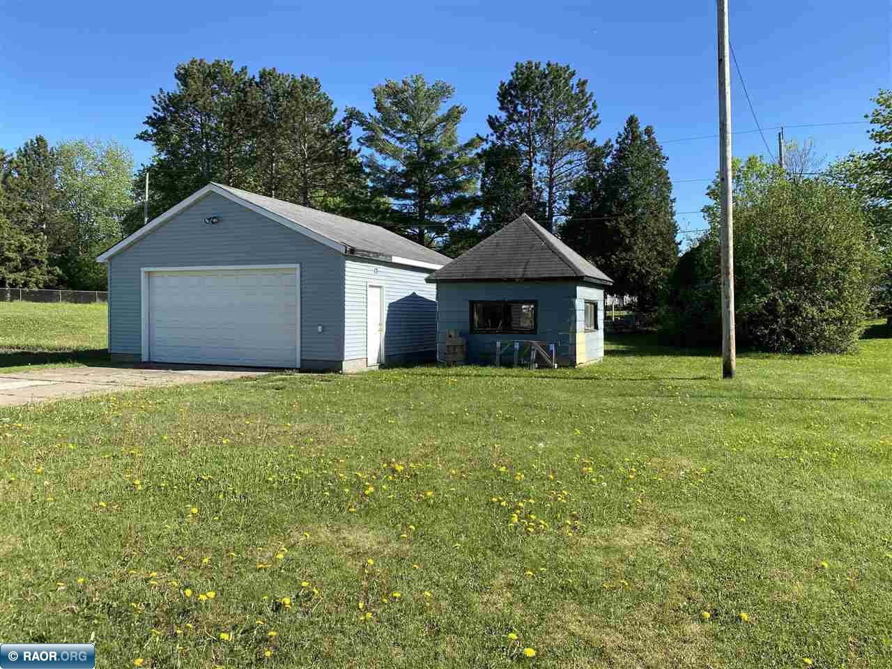1822 East 26th Street Hibbing, MN 55746 - Photo 6 of 24