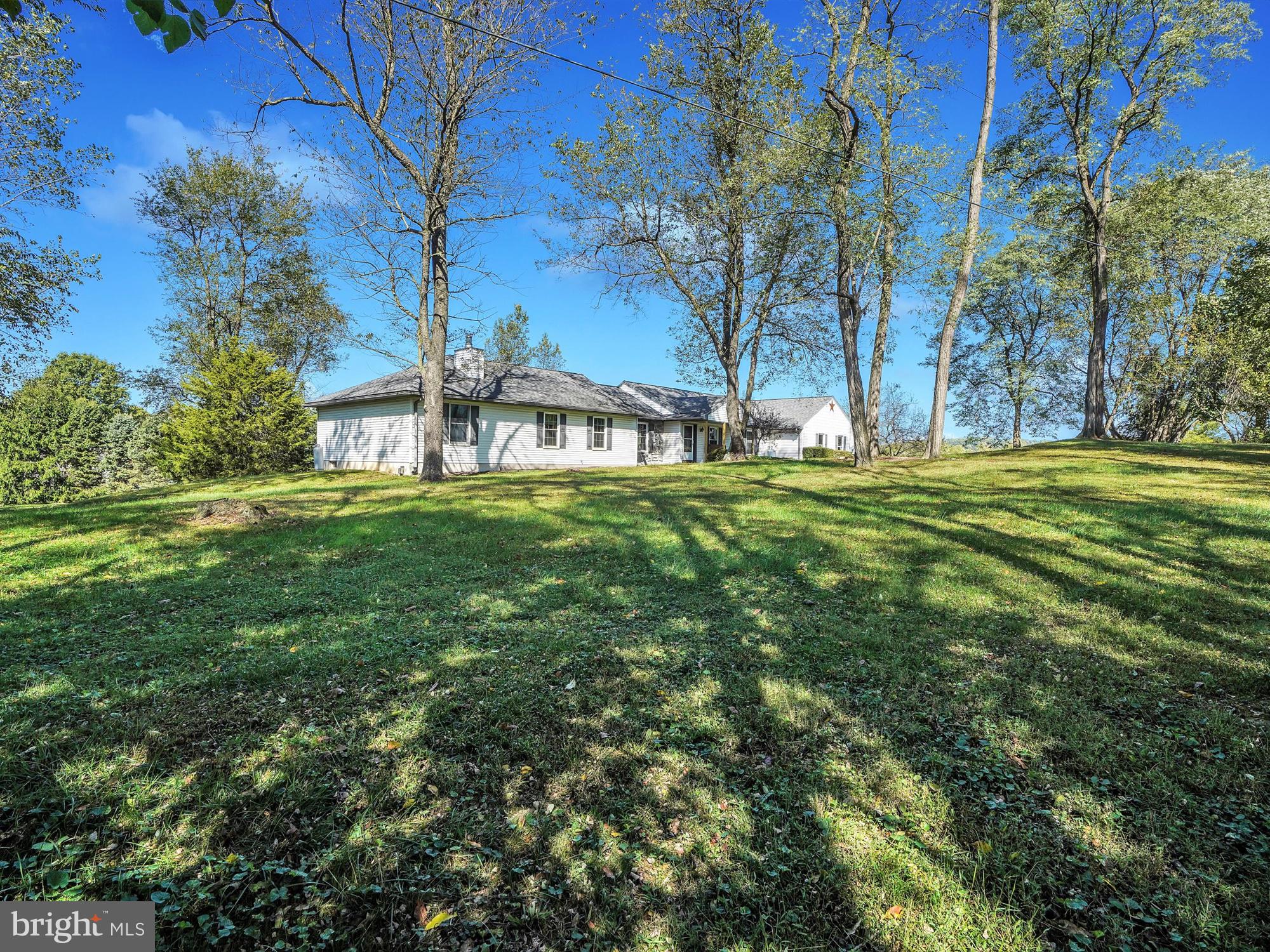 1264 Amosite Road Bainbridge, PA 17502 - Photo 4 of 34 Gallery Image 4