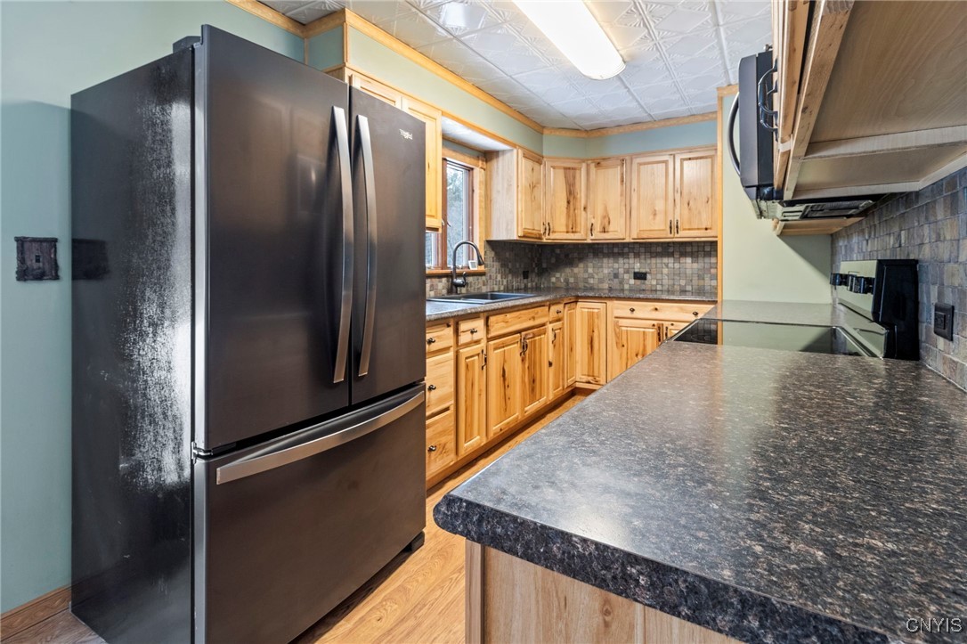 538 Tooley Pond Road Clifton, NY 12927 - Photo 14 of 47