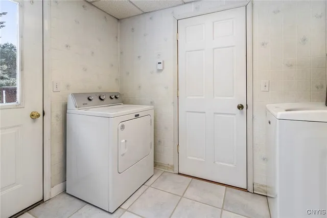 $230,000 | 538 Tooley Pond Road, Clifton, NY 12927