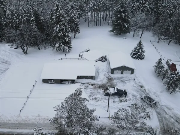 $230,000 | 538 Tooley Pond Road, Clifton, NY 12927