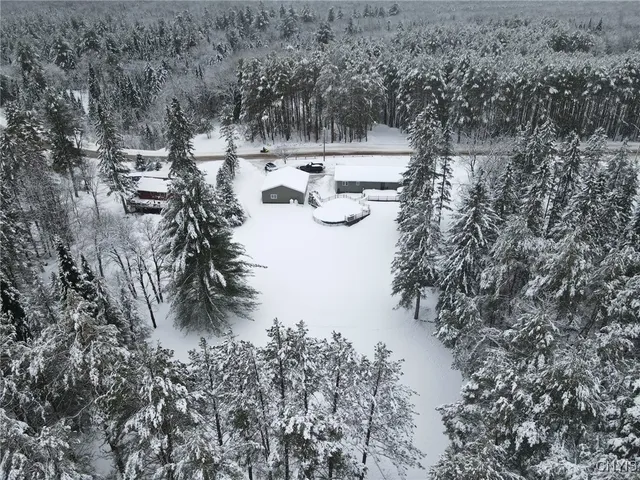 $230,000 | 538 Tooley Pond Road, Clifton, NY 12927