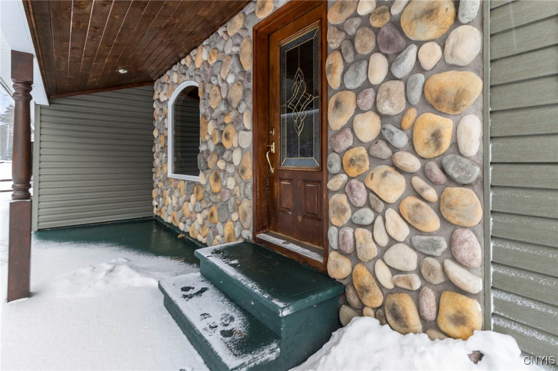 538 Tooley Pond Road Clifton, NY 12927 - Photo 6 of 47