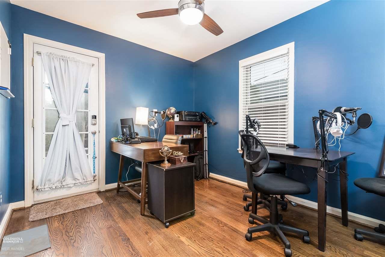 1136 Hawthorne Road Grosse Pointe Woods, MI 48236 - Photo 13 of 36