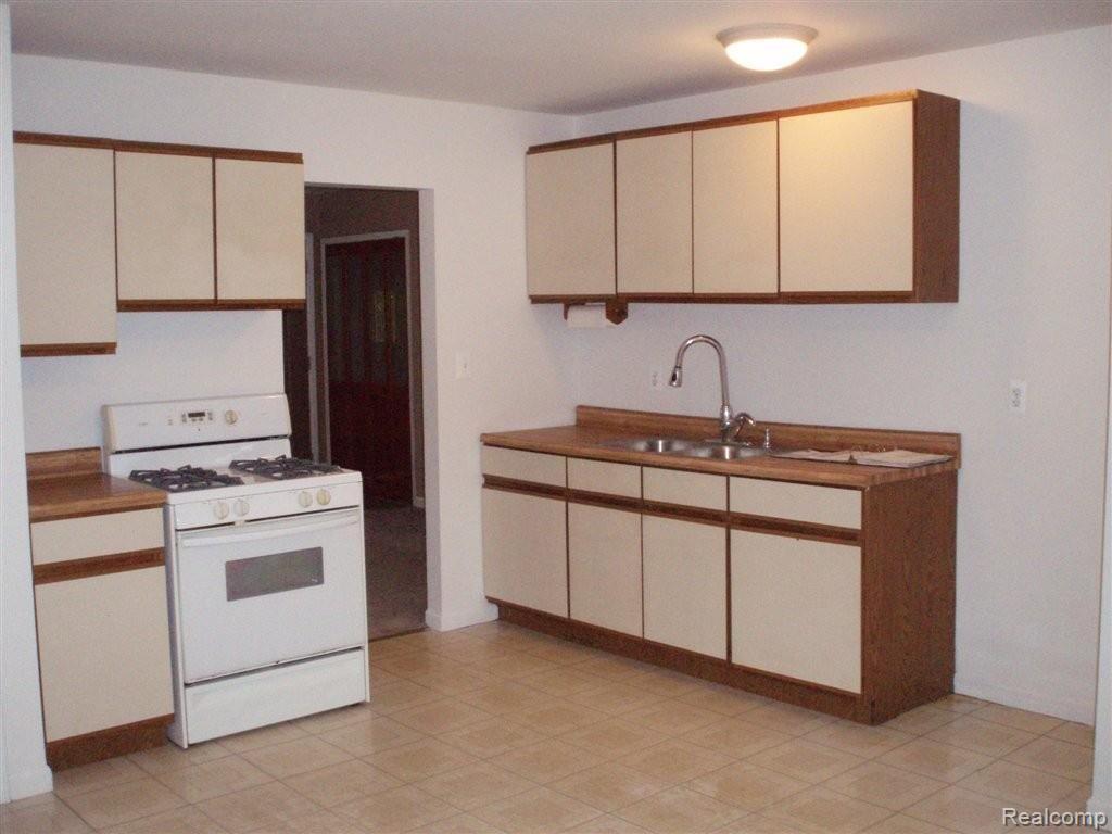 503 Alfred Road Ortonville, MI 48462 - Photo 16 of 25 Kitchen