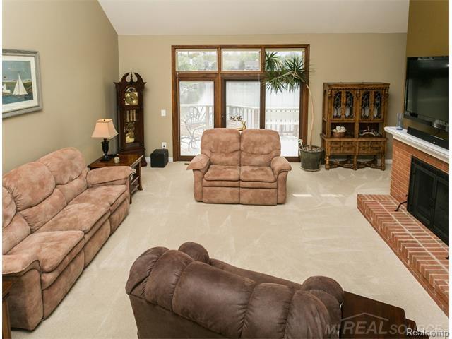 2248 South Shore Court Rochester Hills, MI 48307 - Photo 5 of 54