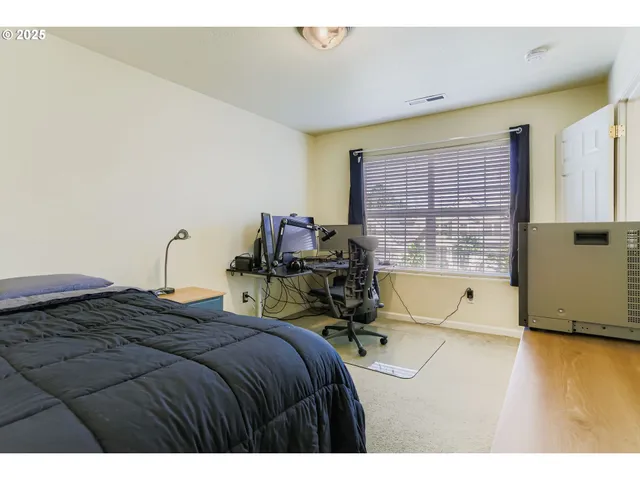 $699,900 | 14617 Southeast Thornapple Lane, Milwaukie, OR 97267