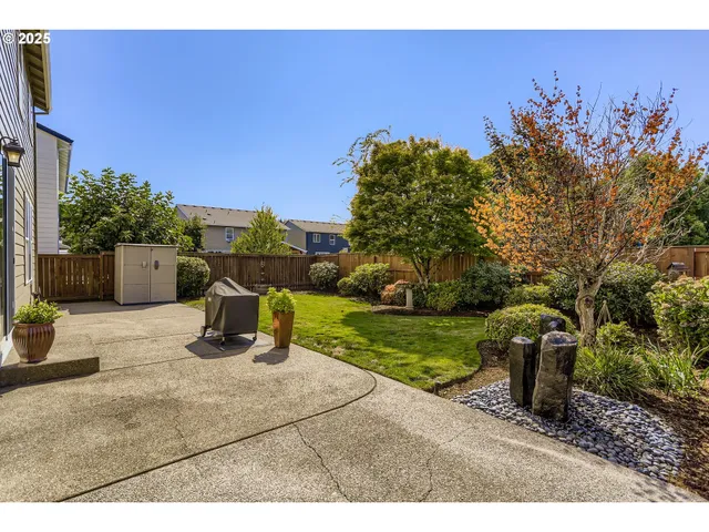 $699,900 | 14617 Southeast Thornapple Lane, Milwaukie, OR 97267